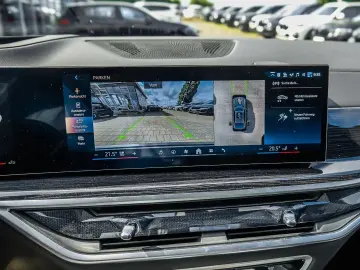 BMW X6 xDrive30d M Sport HUD PANO RFK NAVI LED PDC V