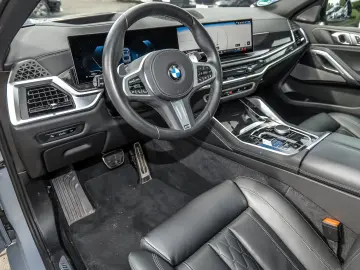 BMW X6 xDrive30d M Sport HUD PANO RFK NAVI LED PDC V