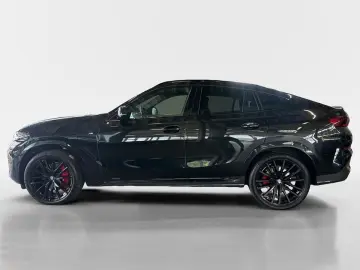 BMW X6 xDrive40d M Sport Pro AHK Pano Inno H K