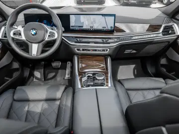 BMW X6 xDrive30d M Sport HUD PANO ACC AHK 360 KAM