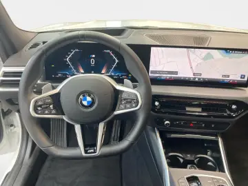 BMW 330d xDrive M Sport Pro AHK ACC Pano Inno Voll