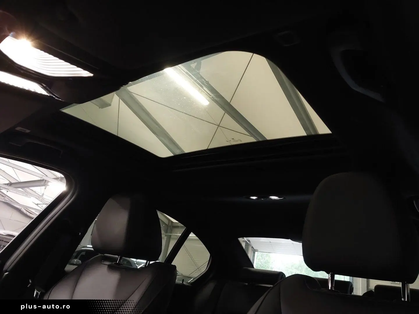 BMW 330e xDrive M Sport   HeadUp Stop&Go Schiebedach