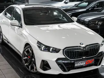 BMW 540xd M Sport Pro 3xTV Head B&W Dist 360 Pano 20
