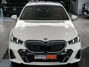 BMW 540xd M Sport Pro 3xTV Head B&W Dist 360 Pano 20
