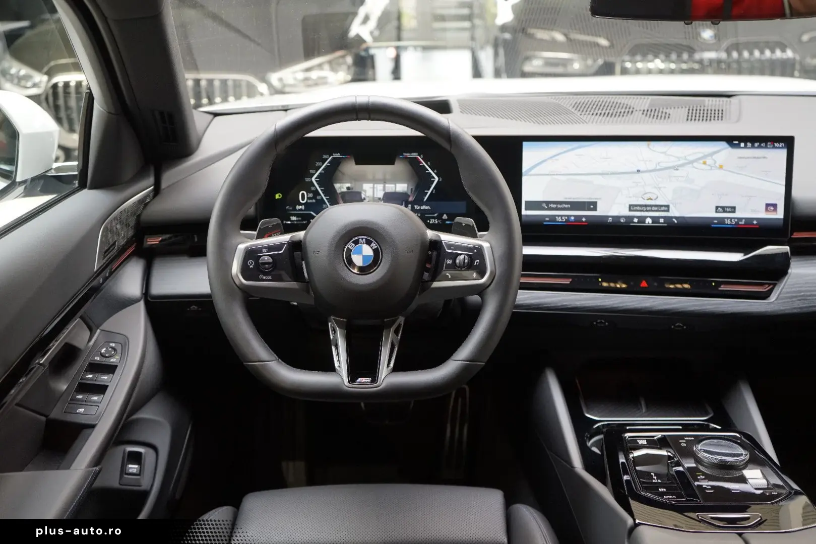 BMW 540xd M Sport Pro 3xTV Head B&W Dist 360 Pano 20