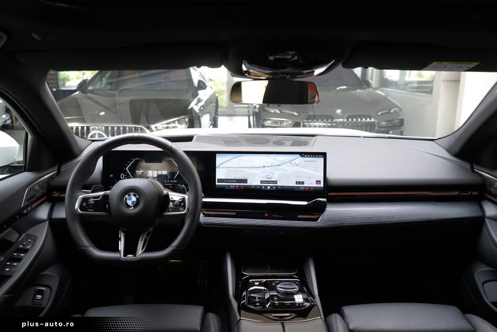 BMW 540xd M Sport Pro 3xTV Head B&W Dist 360 Pano 20