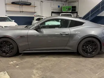 FORD Mustang Fastback 5.0 Ti-VCT V8 328 kW GT SERVICE