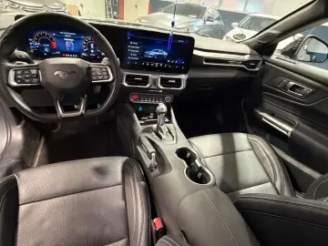 FORD Mustang Fastback 5.0 Ti-VCT V8 328 kW GT SERVICE