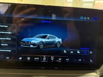 FORD Mustang Fastback 5.0 Ti-VCT V8 328 kW GT SERVICE