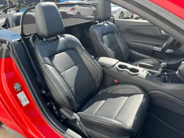 FORD Mustang Convertible 5.0 V8 GT MagneRide  B&O