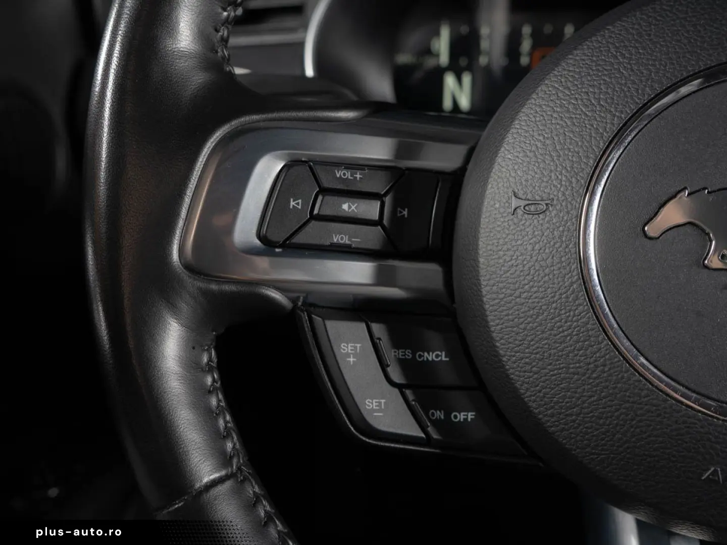 FORD Mustang Mach 1 5.0 Ti-VCT V8  RECARO MAGNERIDE