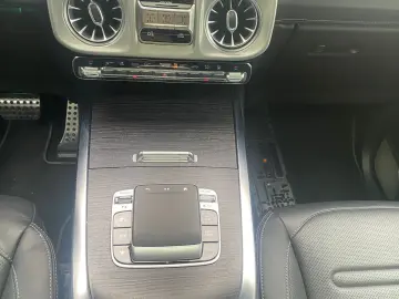 MERCEDES-BENZ G 450d AMG Keyless-go Massage Sitze St…
