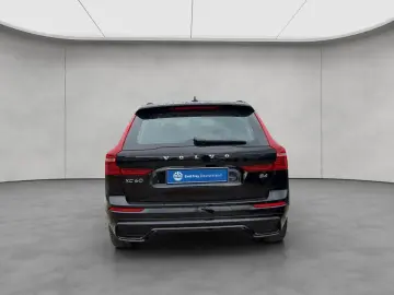VOLVO XC60 B4 B Plus Dark