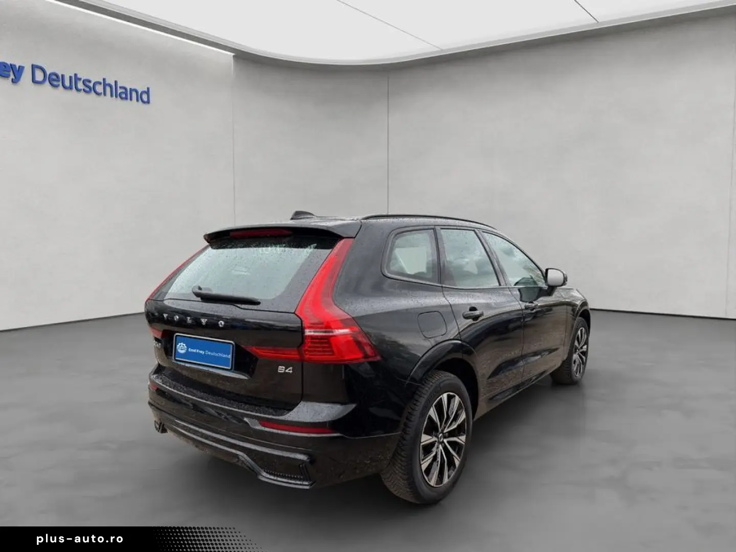 VOLVO XC60 B4 B Plus Dark