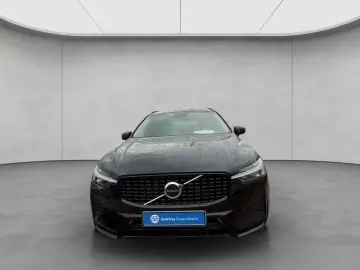 VOLVO XC60 B4 B Plus Dark