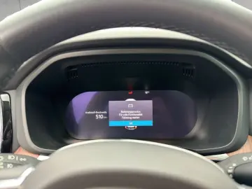 VOLVO XC60 B4 B Plus Dark