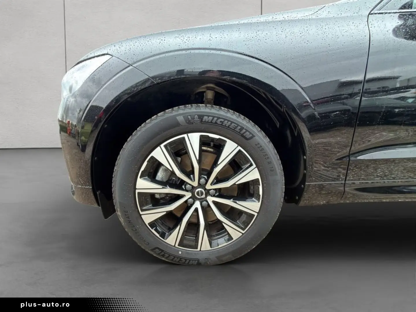 VOLVO XC60 B4 B Plus Dark