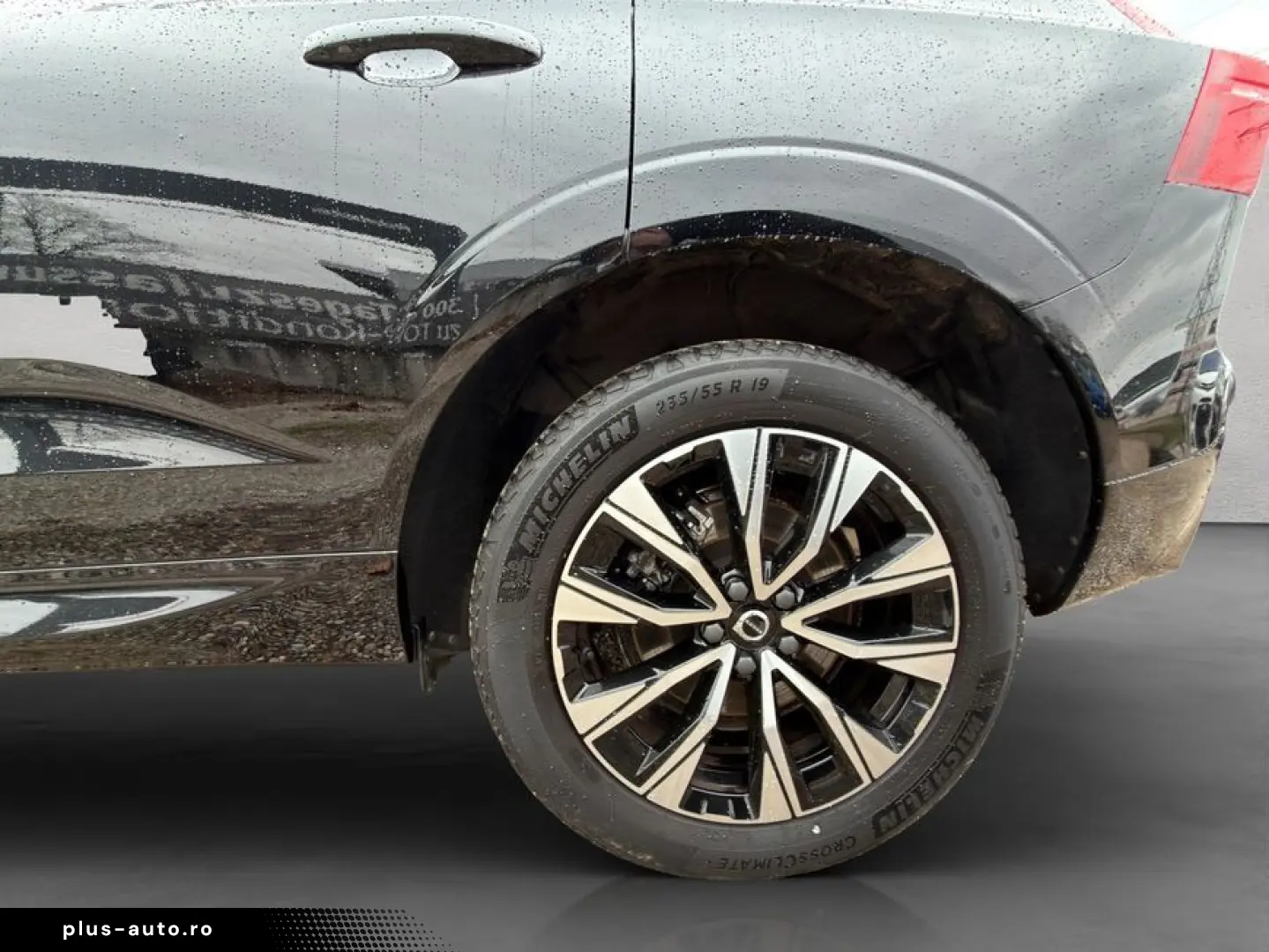 VOLVO XC60 B4 B Plus Dark