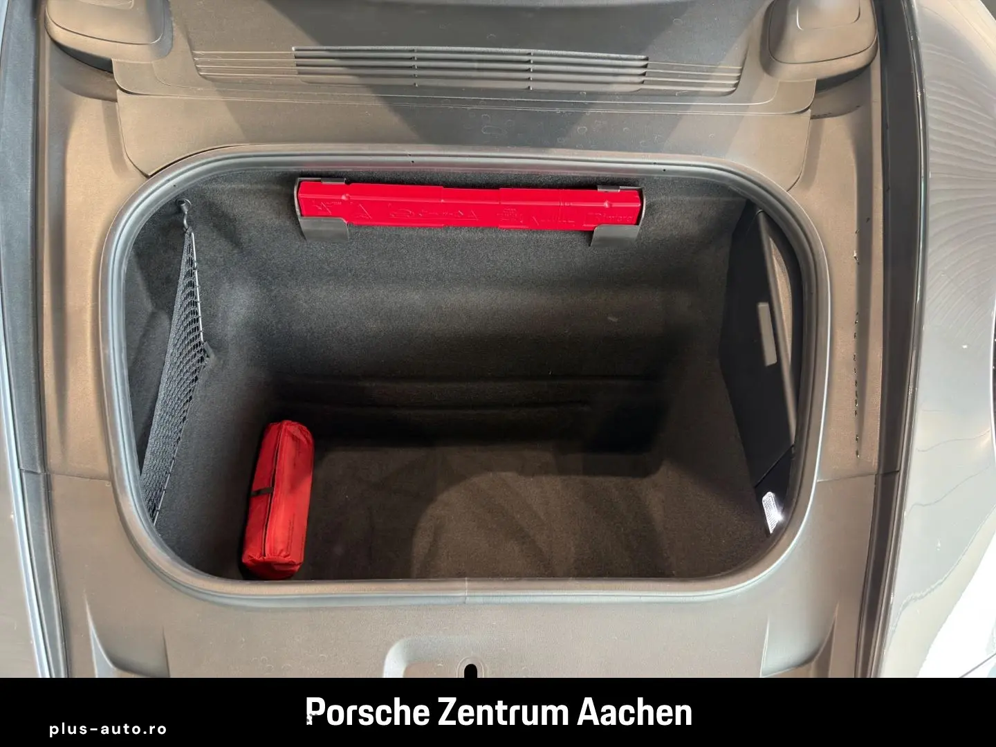 PORSCHE 992 911 Carrera Clubleder Sportabgas LED-Matrix