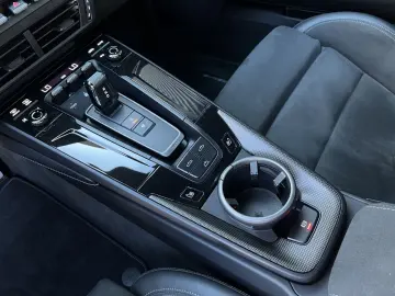 PORSCHE 992 -2 (911) Carrera 4 GTS Cabriolet 18-Wege SWA