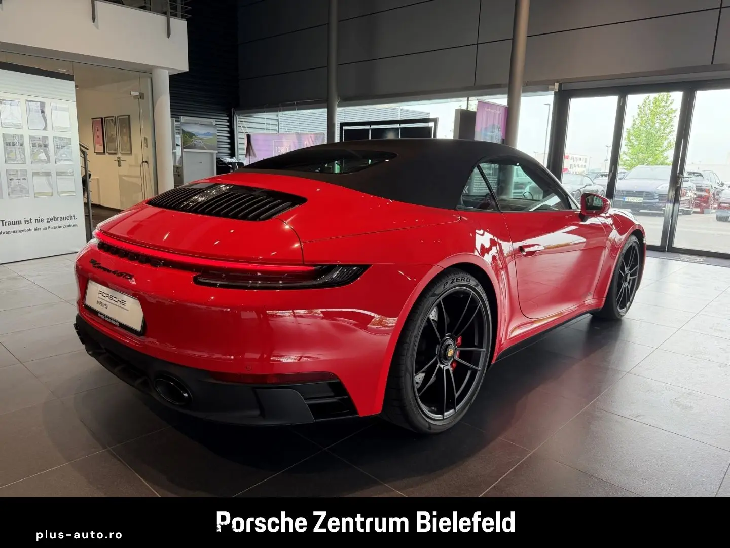 PORSCHE 992 911 Carrera 4 GTS Cabriolet Sportabgas BOSE