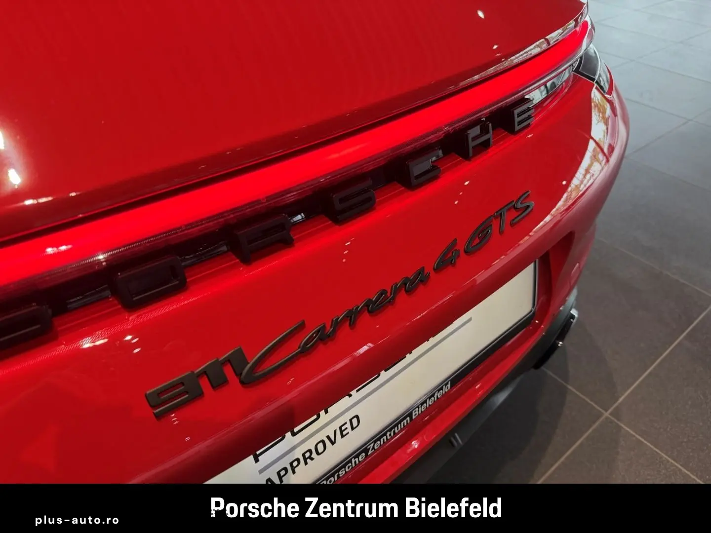 PORSCHE 992 911 Carrera 4 GTS Cabriolet Sportabgas BOSE