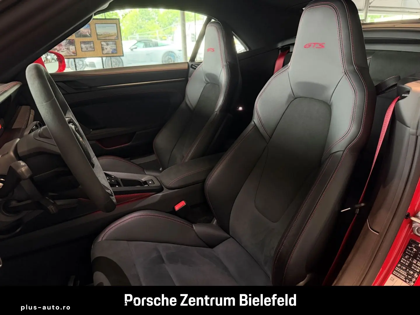 PORSCHE 992 911 Carrera 4 GTS Cabriolet Sportabgas BOSE