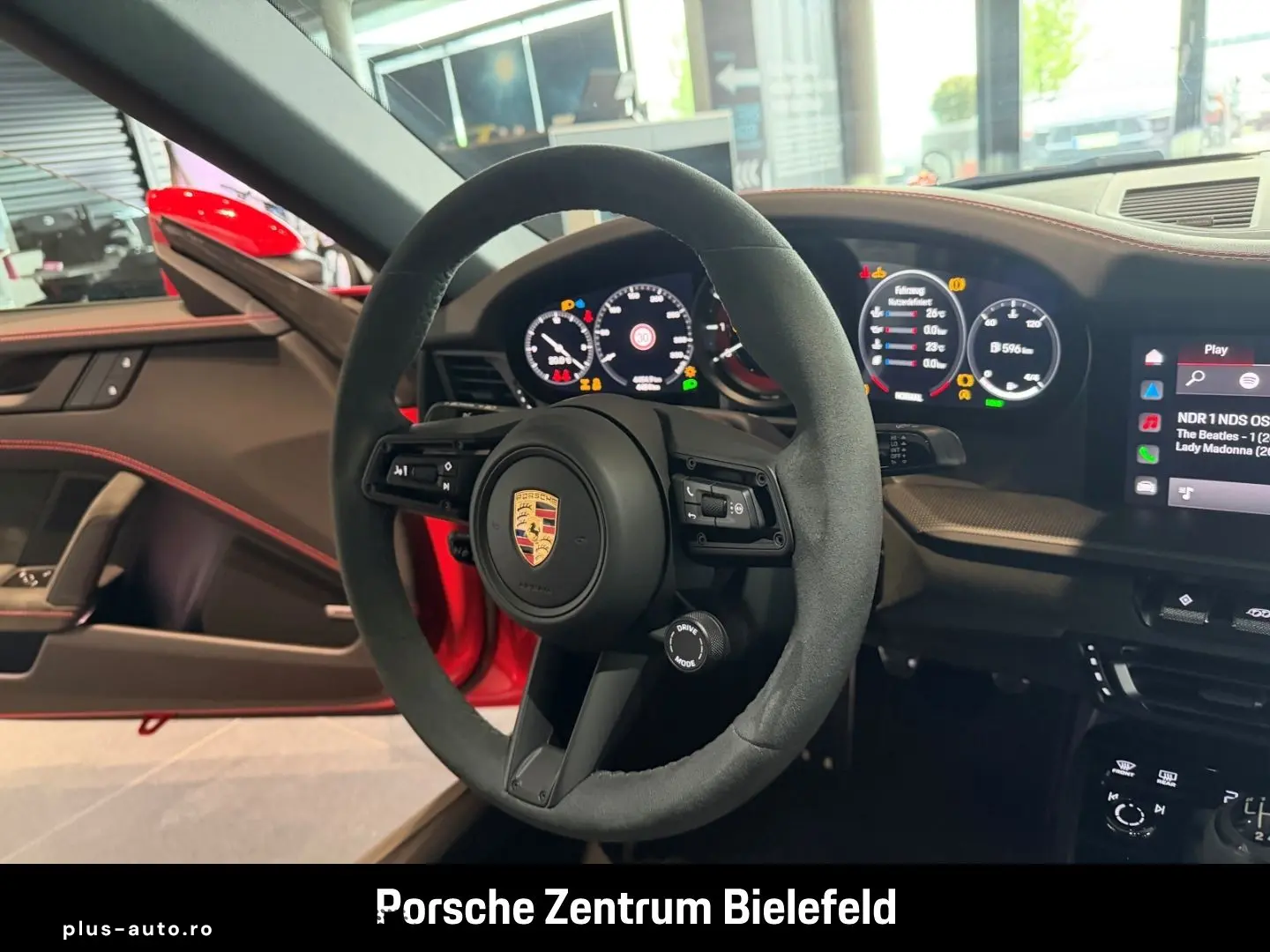 PORSCHE 992 911 Carrera 4 GTS Cabriolet Sportabgas BOSE