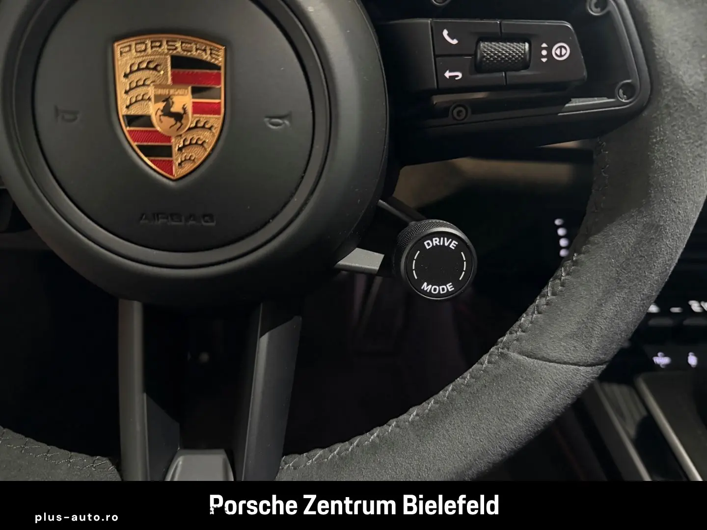 PORSCHE 992 911 Carrera 4 GTS Cabriolet Sportabgas BOSE