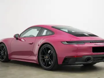 PORSCHE 911 992 Carrera 4 GTS
