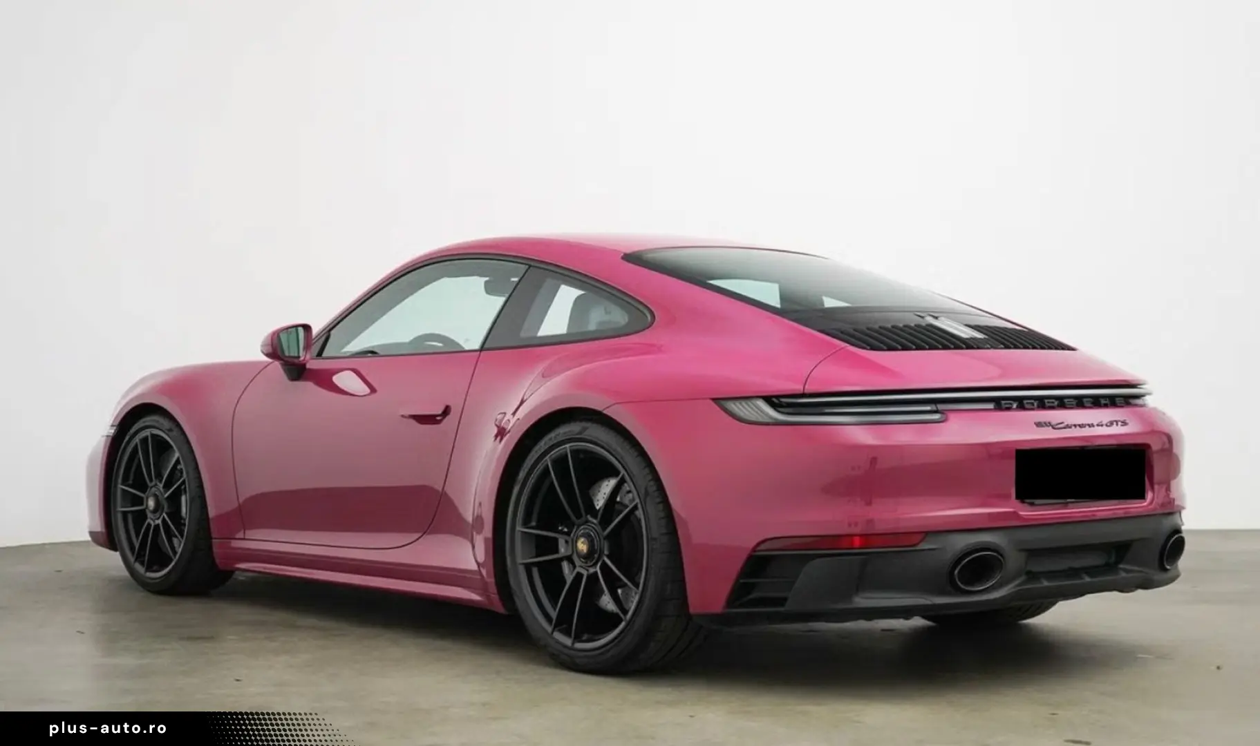PORSCHE 911 992 Carrera 4 GTS