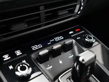 PORSCHE 911 992 Carrera 4 GTS