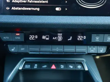 AUDI A3 Sportback S line 45 TFSI e ACC LED NAVI SHZ