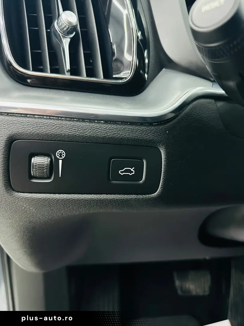 VOLVO XC60 2022 2.0D E6 4X4 Garantie 12 Luni Rate Avans 0 Do