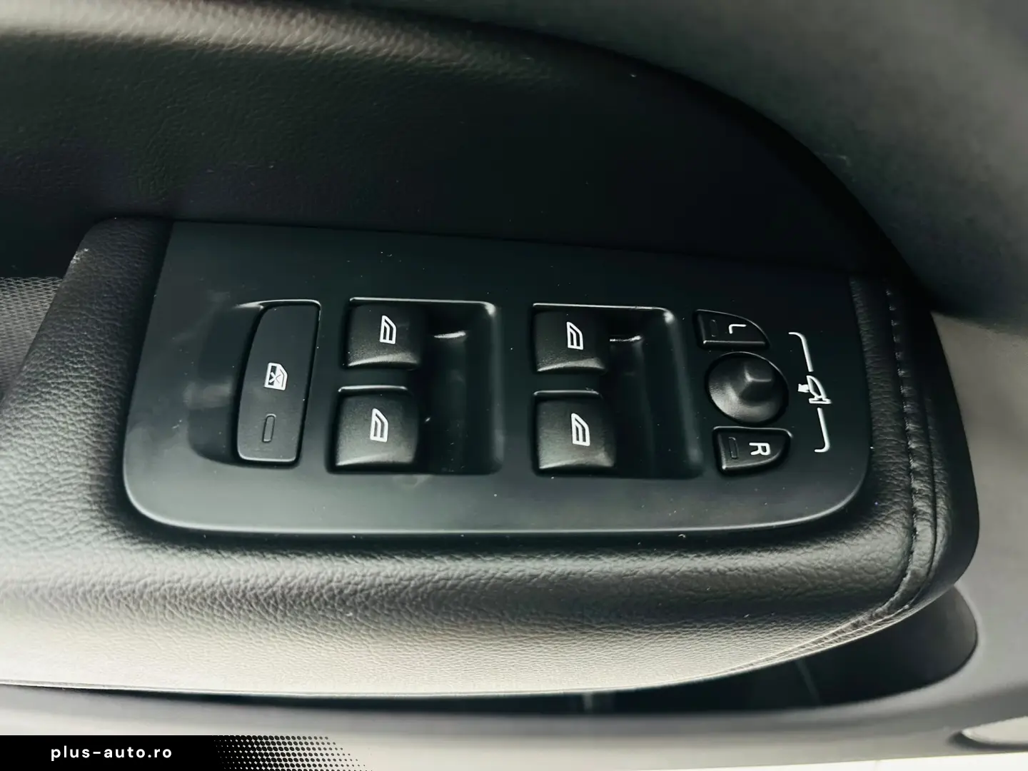 VOLVO XC60 2022 2.0D E6 4X4 Garantie 12 Luni Rate Avans 0 Do