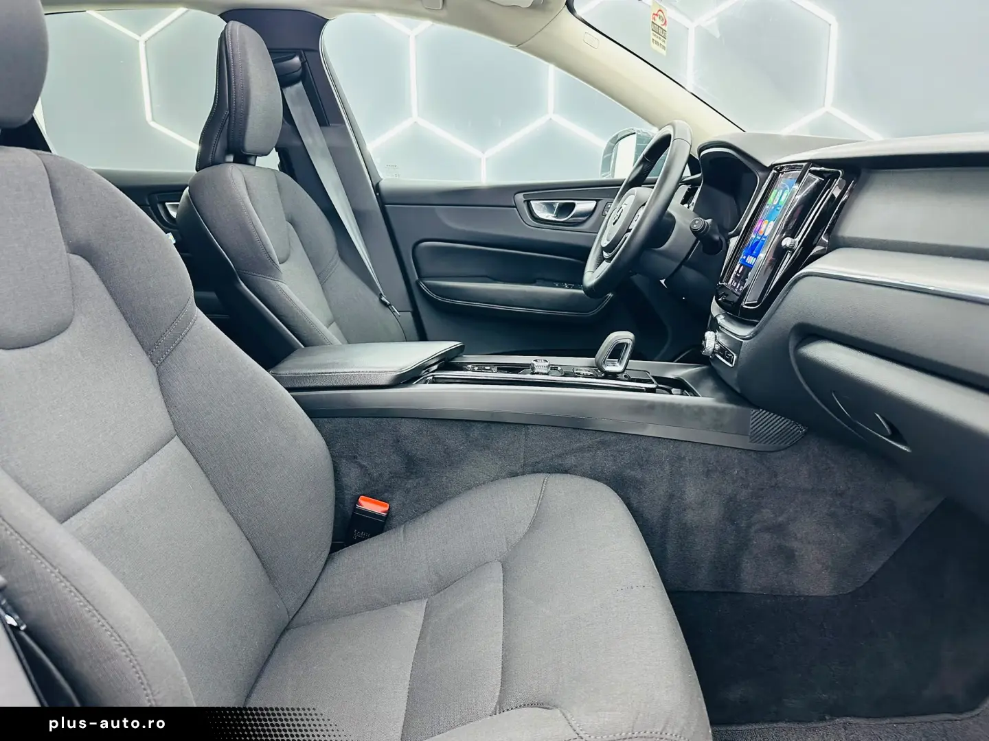 VOLVO XC60 2022 2.0D E6 4X4 Garantie 12 Luni Rate Avans 0 Do