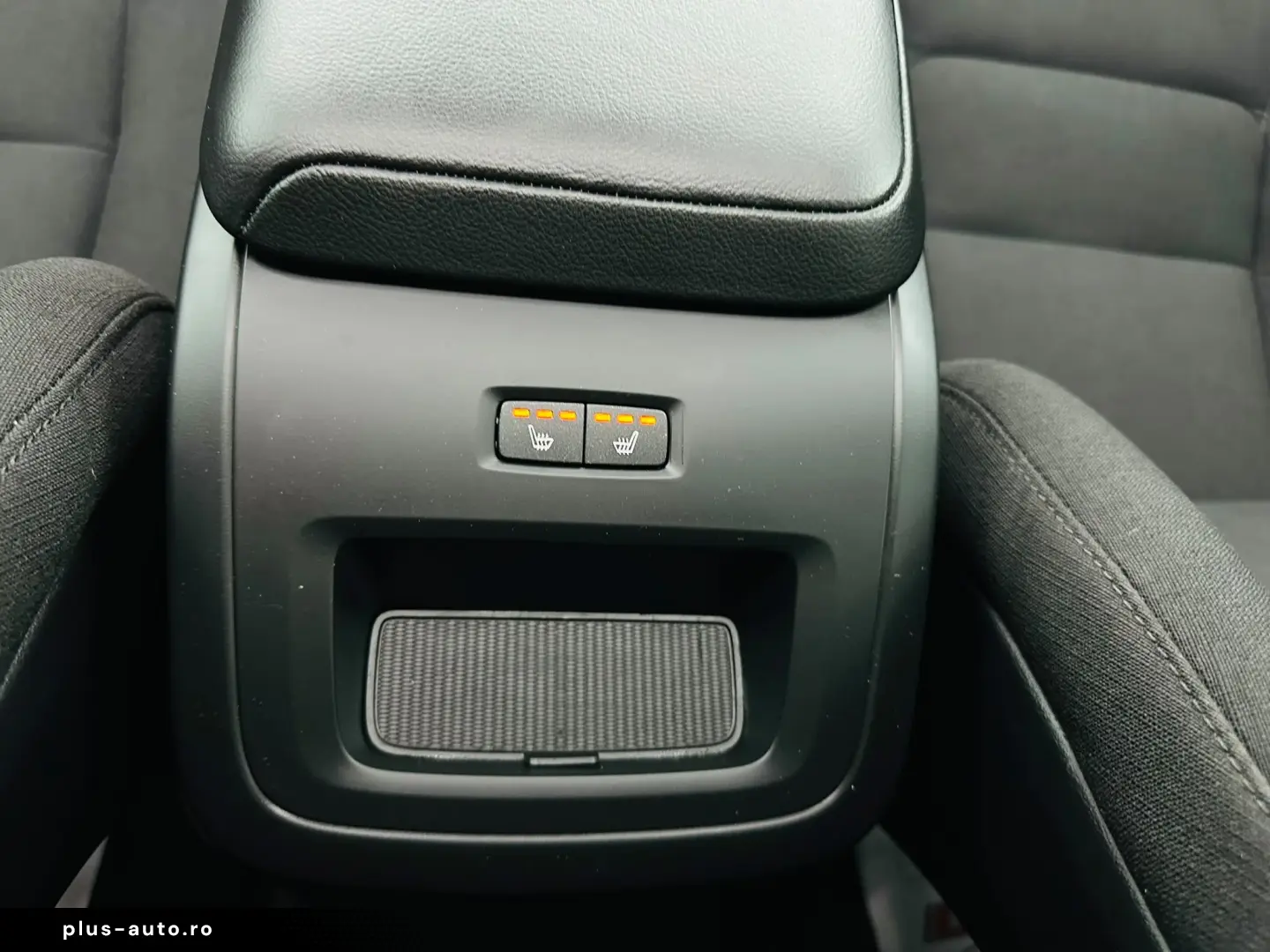 VOLVO XC60 2022 2.0D E6 4X4 Garantie 12 Luni Rate Avans 0 Do