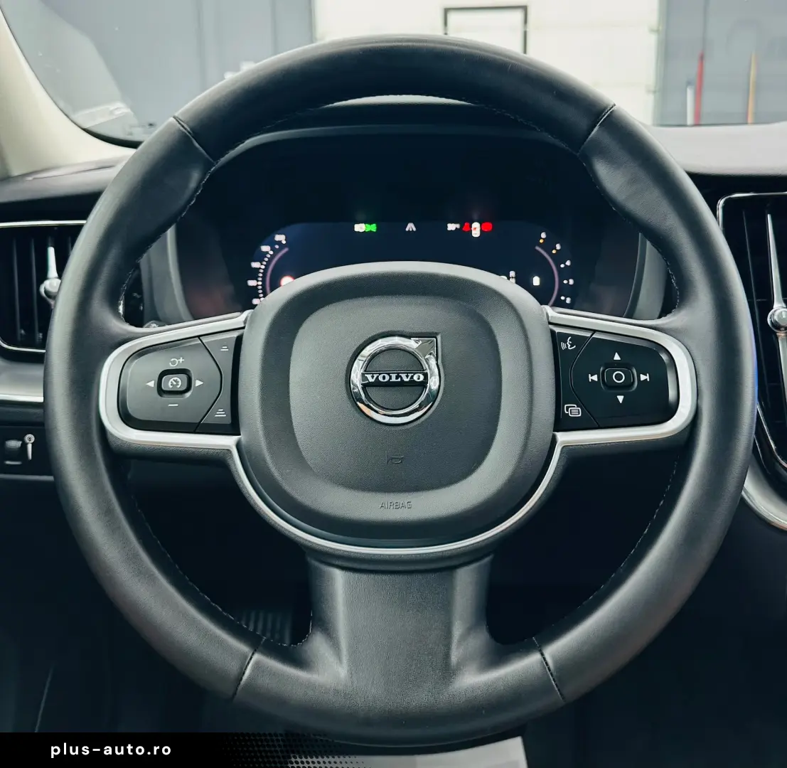VOLVO XC60 2022 2.0D E6 4X4 Garantie 12 Luni Rate Avans 0 Do
