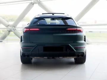 Lamborghini Urus SE Hybrid 620 CP