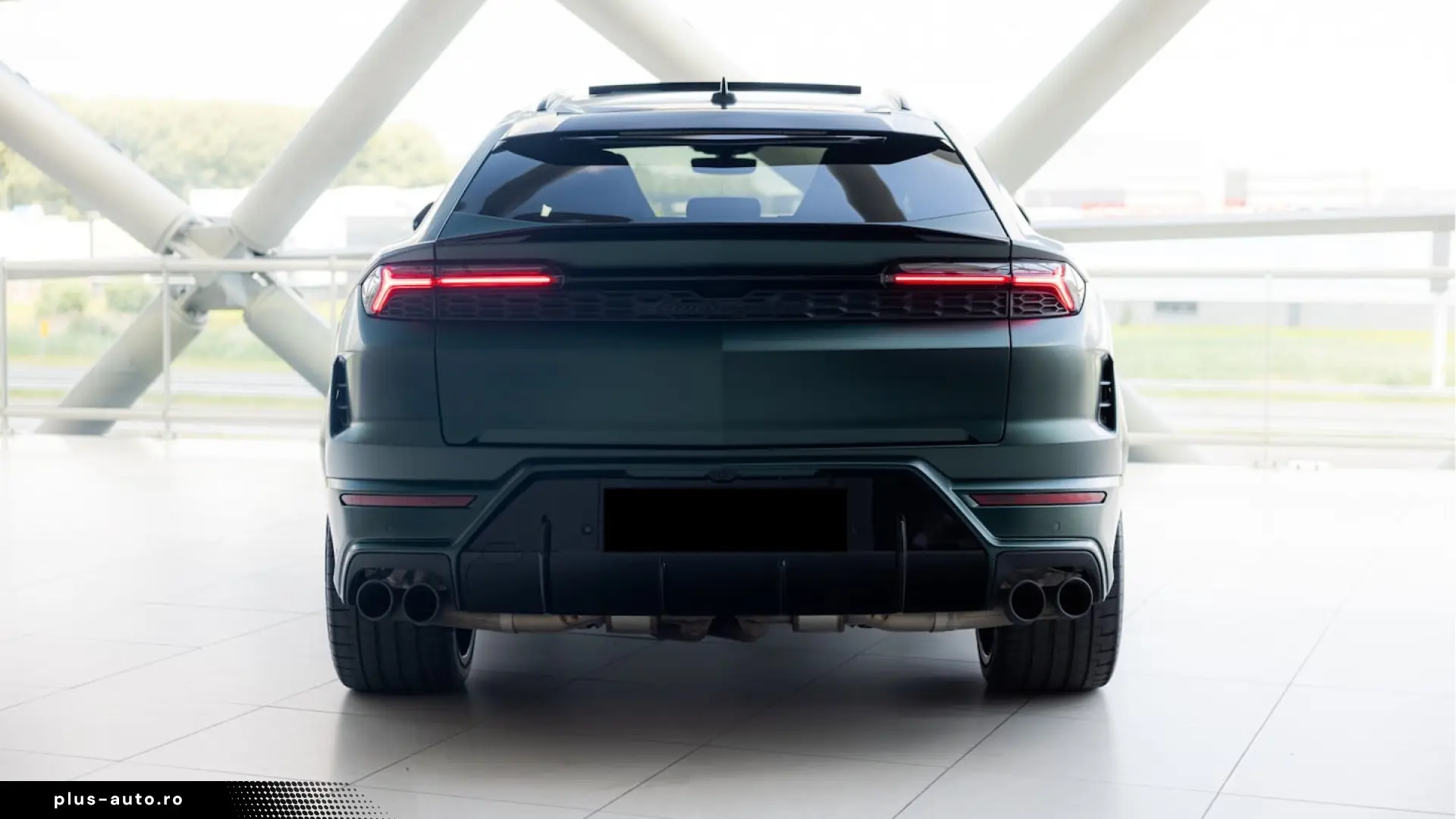 Lamborghini Urus SE Hybrid 620 CP