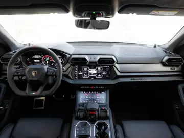 Lamborghini Urus SE Hybrid 620 CP