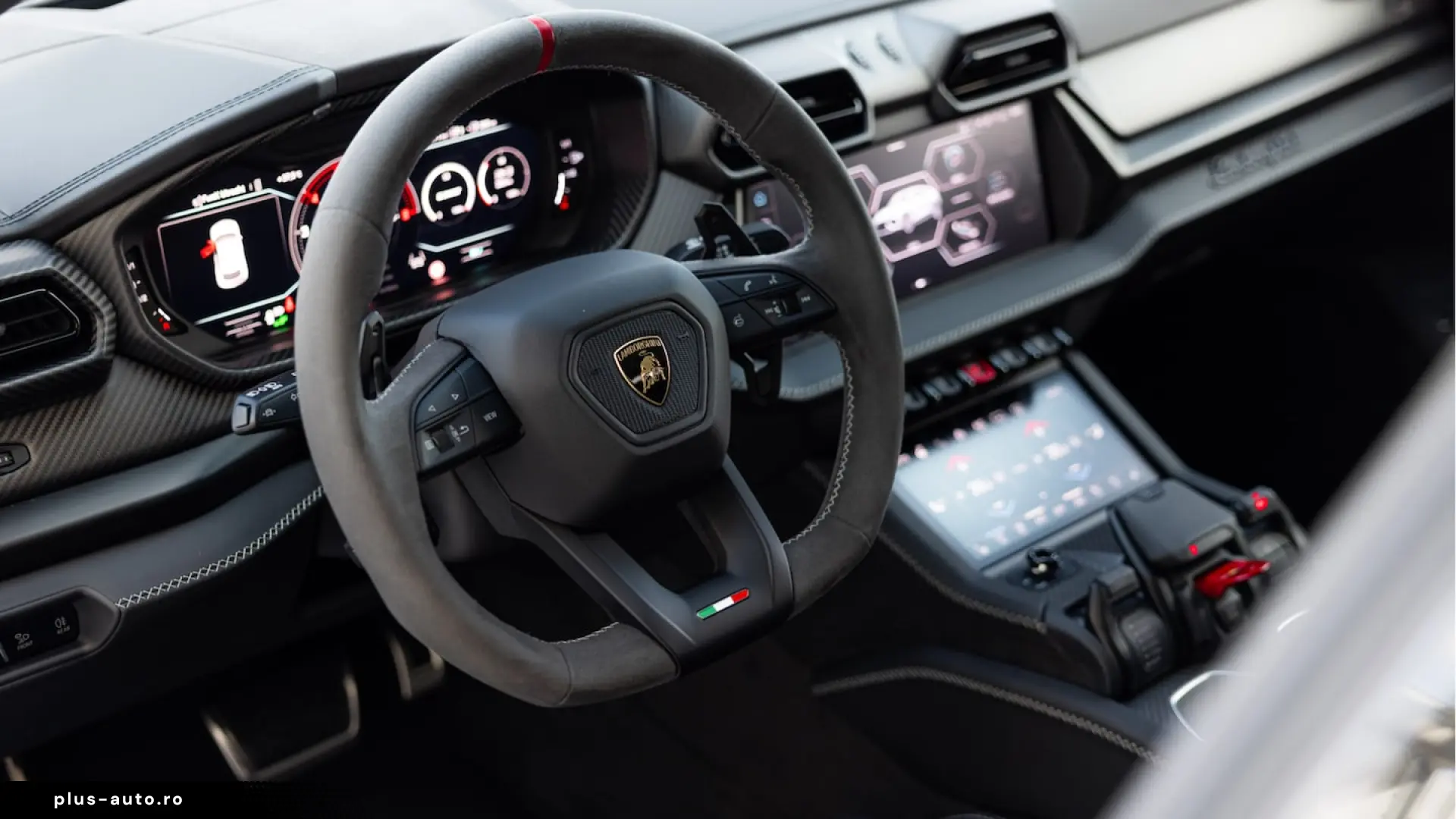 Lamborghini Urus SE Hybrid 620 CP