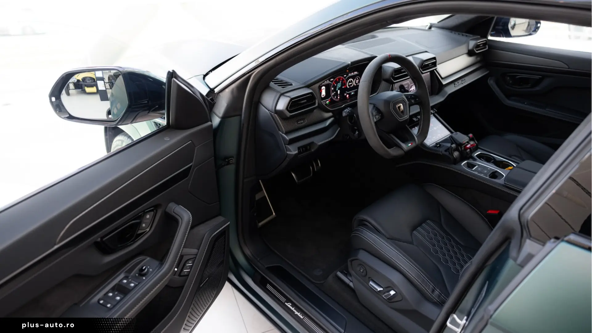 Lamborghini Urus SE Hybrid 620 CP