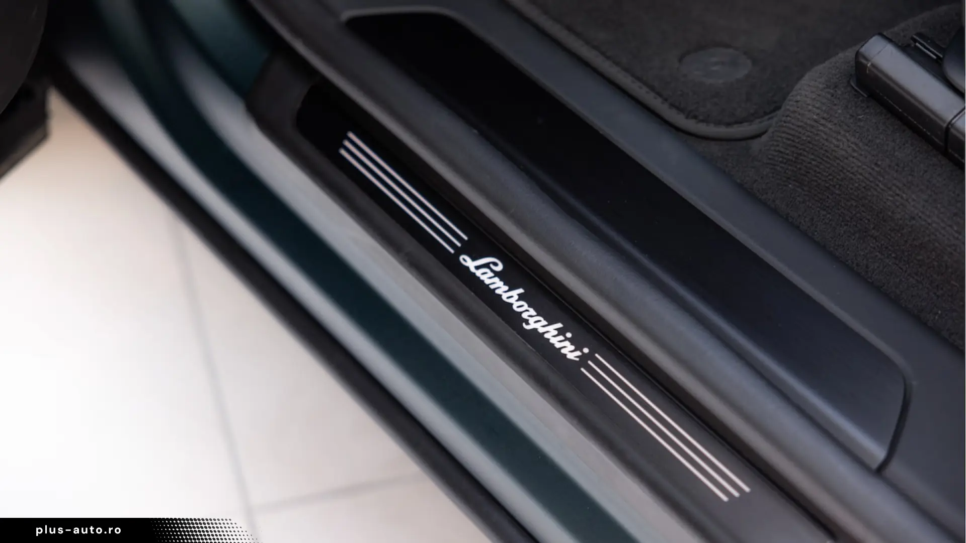 Lamborghini Urus SE Hybrid 620 CP