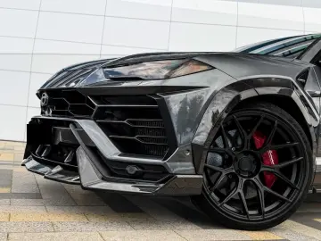 Lamborghini Urus 4.0 V8 Widebody Carbon 735 CP