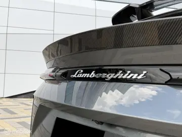 Lamborghini Urus 4.0 V8 Widebody Carbon 735 CP