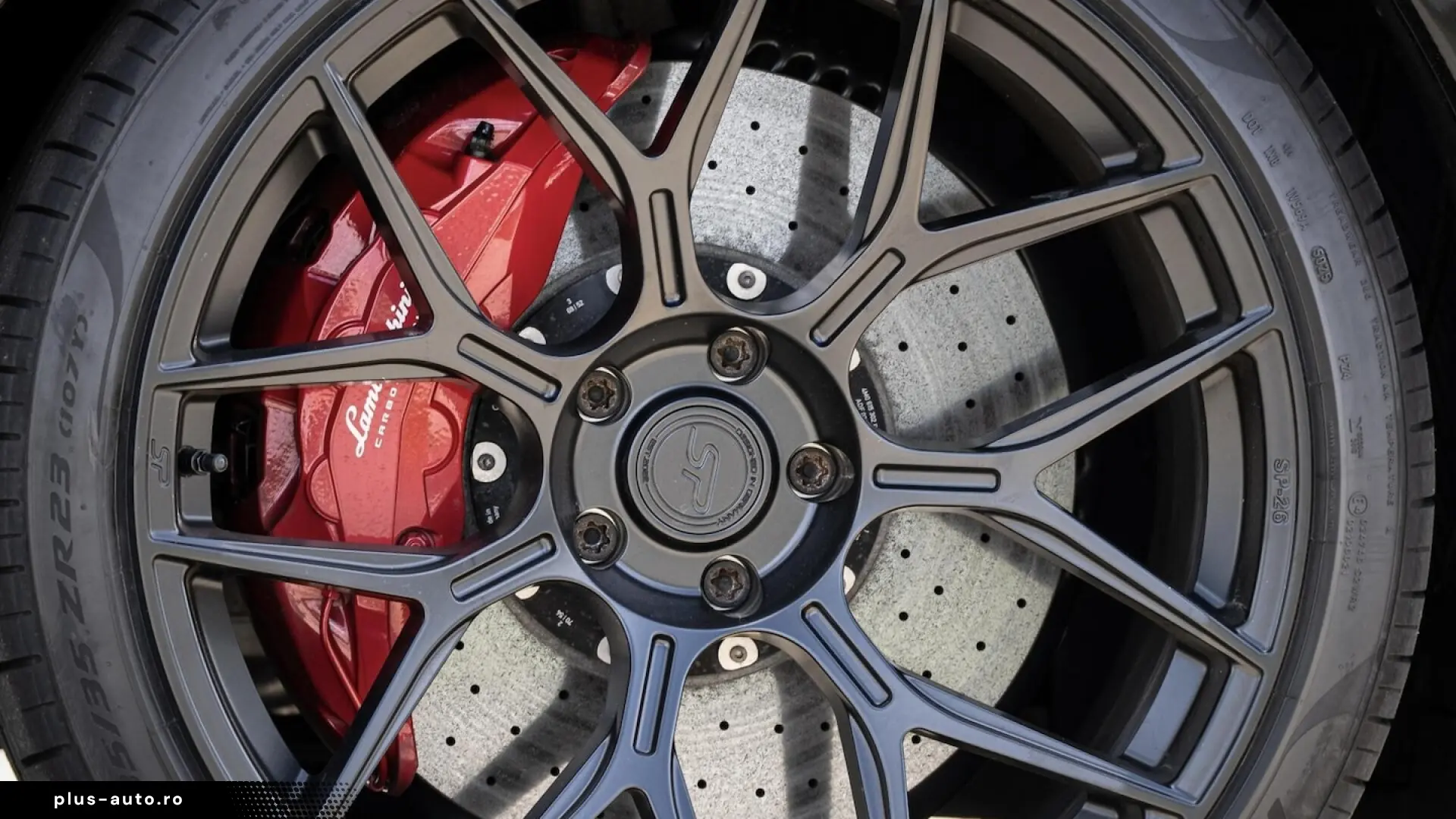 Lamborghini Urus 4.0 V8 Widebody Carbon 735 CP
