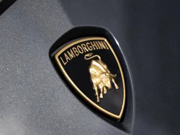 Lamborghini Urus 4.0 V8 Widebody Carbon 735 CP