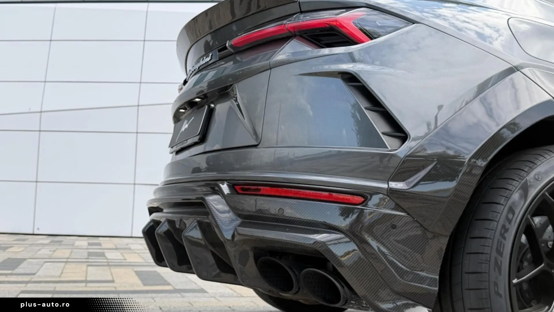 Lamborghini Urus 4.0 V8 Widebody Carbon 735 CP