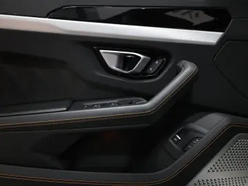 Lamborghini Urus 4.0 V8 NOVITEC Performance 780  CP